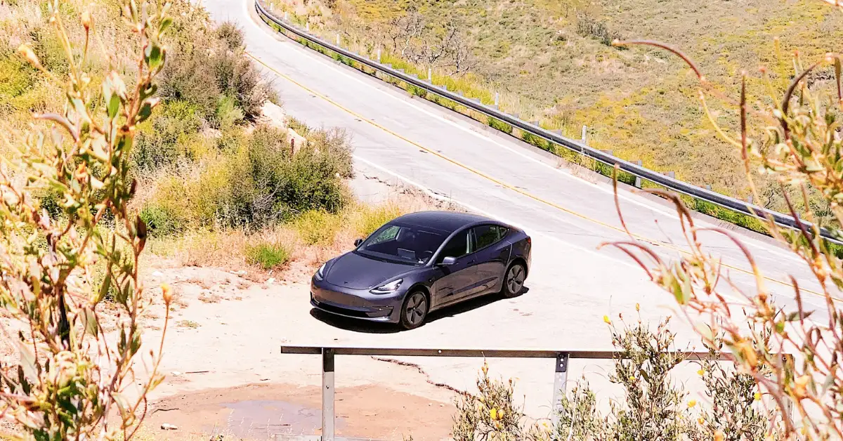Nissan Leaf vs Tesla 3 – Ultimate Electric Car Comparison in 2023